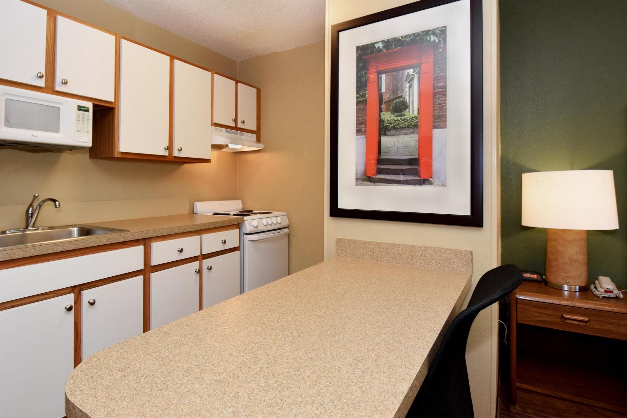 Extended Stay America Suites - Wichita - East Екстер'єр фото