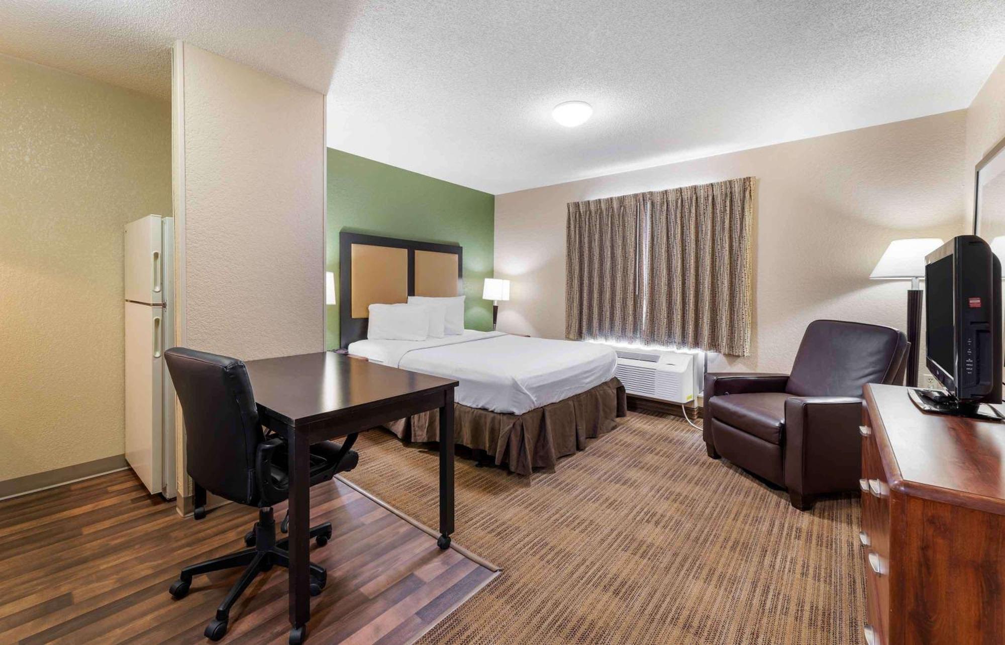 Extended Stay America Suites - Wichita - East Екстер'єр фото