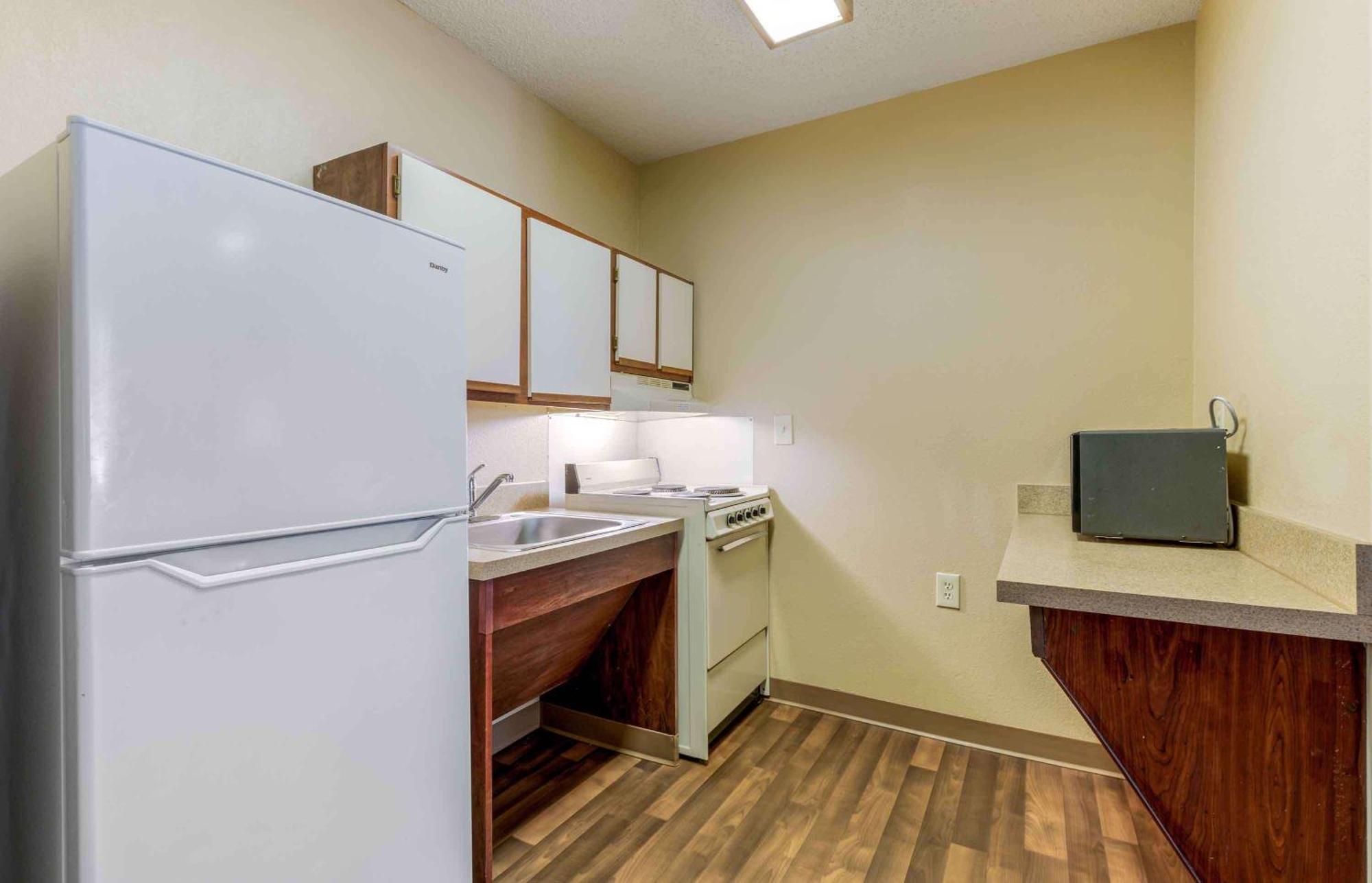 Extended Stay America Suites - Wichita - East Екстер'єр фото